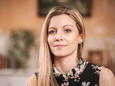 Nina Herzberg, Jenseitskontakte Medium, Spirituelle Beraterin