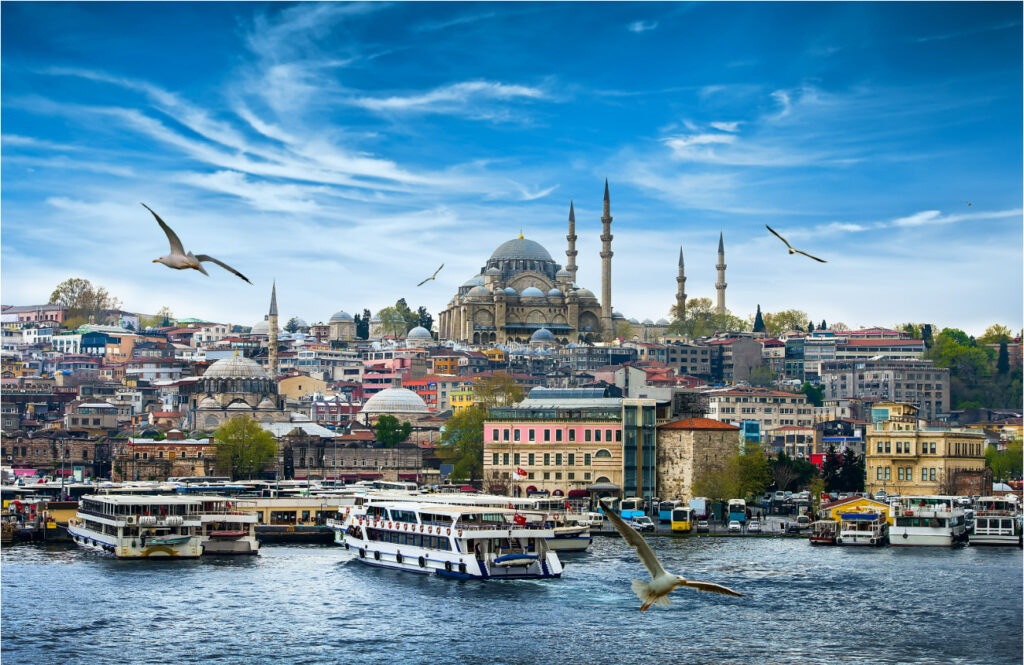  Blick auf Istanbul, die Hochburg zur Bekämpfung von Geheimratsecken bei Frauen 