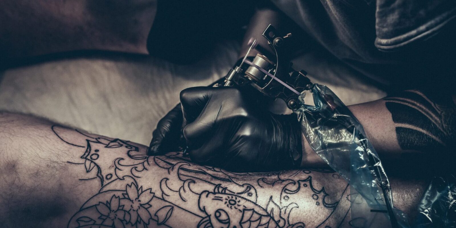 Nordische Tattoos für Männer Die kraftvolle Symbolik und Bedeutung hinter nordischen Tattoos